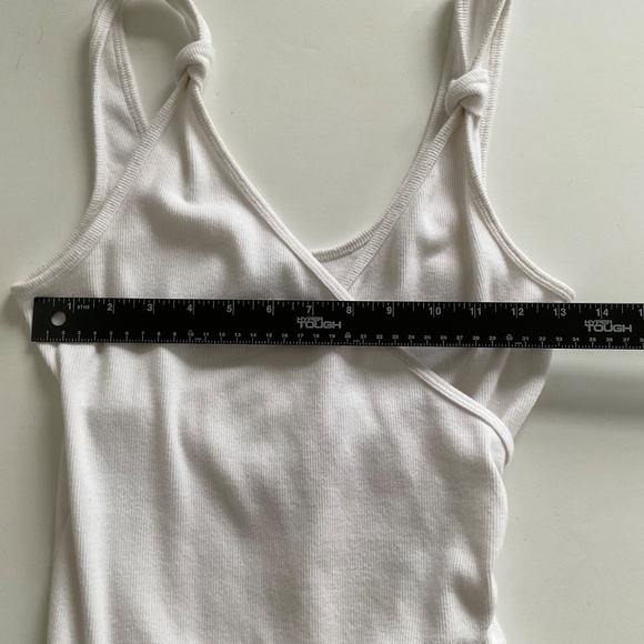 Abercrombie & Fitch Wrap Sleeveless Bodysuit Sz L White Stretch Capsule Ribbed - Picture 7 of 13